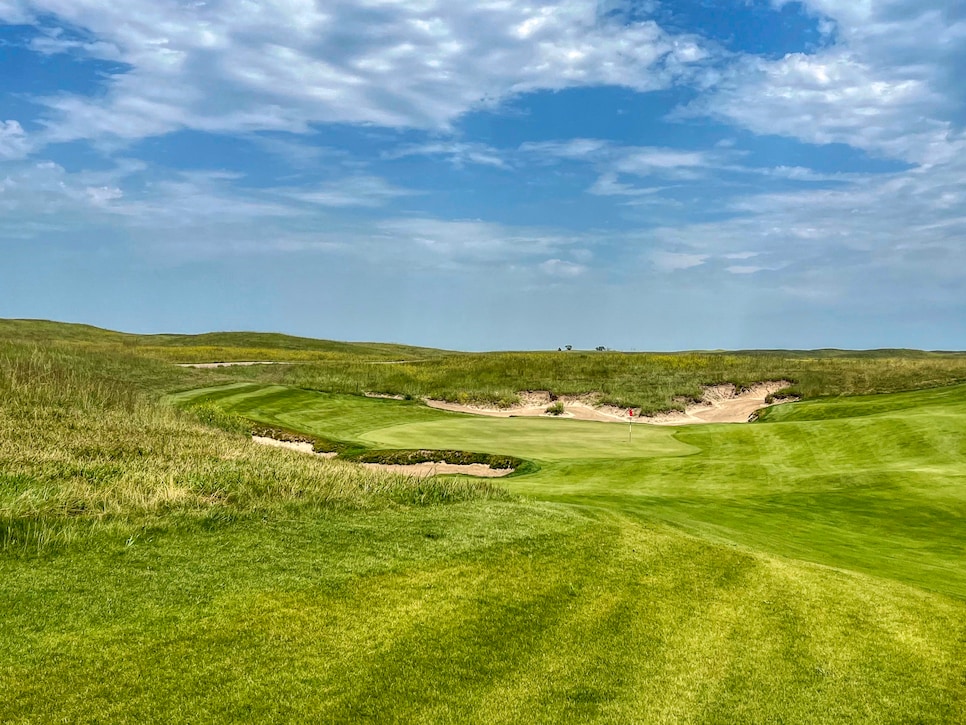 /content/dam/images/golfdigest/fullset/2023/1/GrayBull 6.jpeg